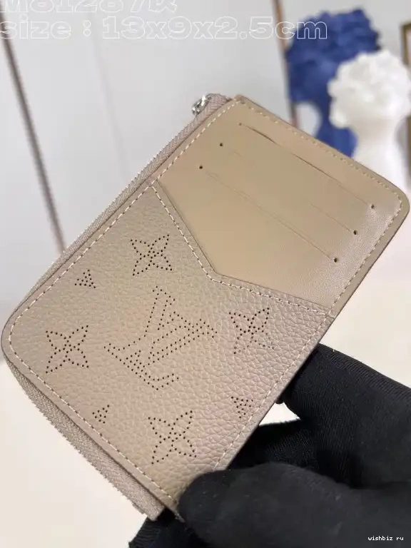 WIS RECTO VUITTON CARD HOLDER LOUIS VERSO 0617